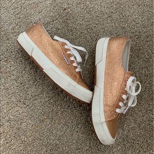 Shoes : superga